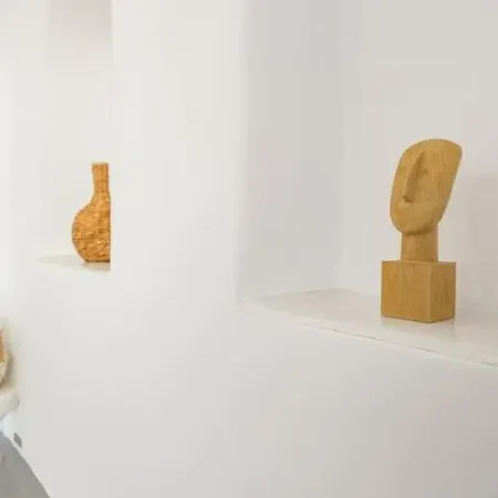 Elegant Cycladic Εμπορειό